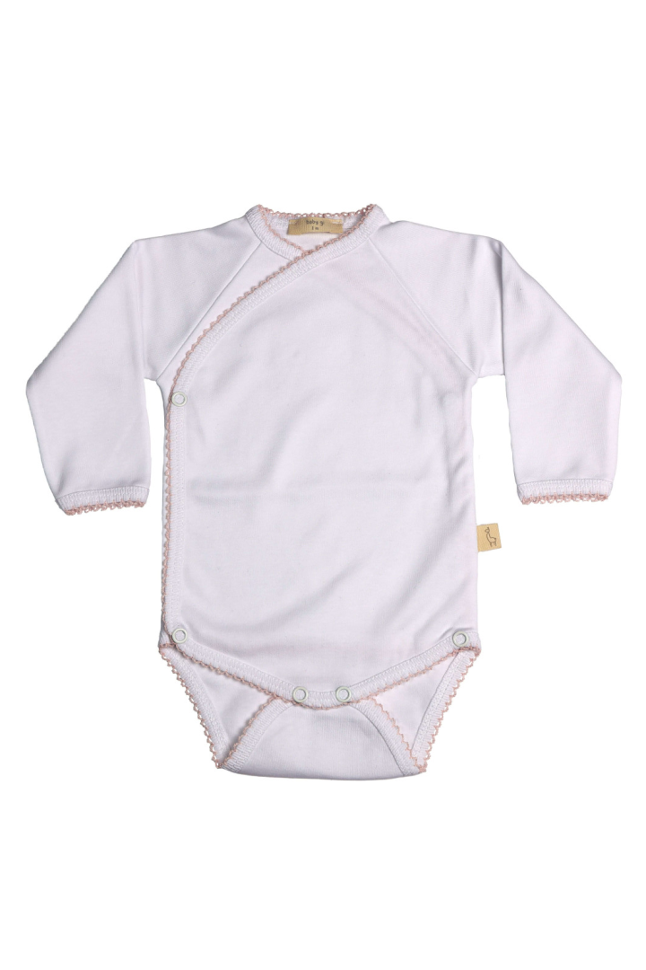 Body interior com detalhe de picueta rosa
