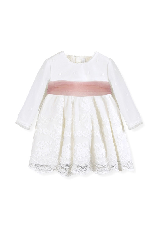 Vestido batizado em tule bordado