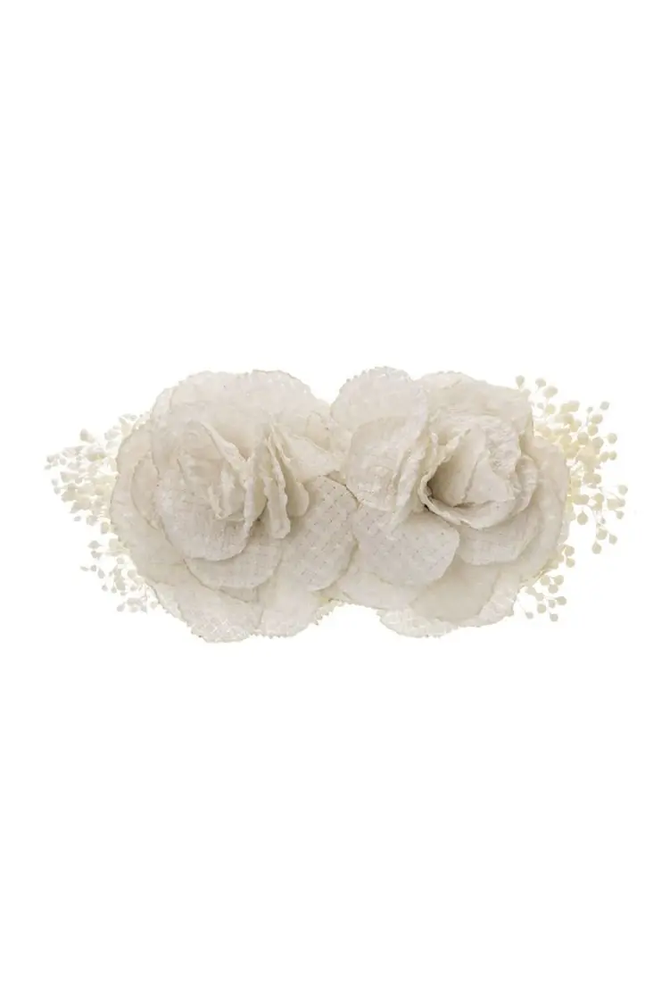 Gancho cabelo com flores de tecido e Gipsófila