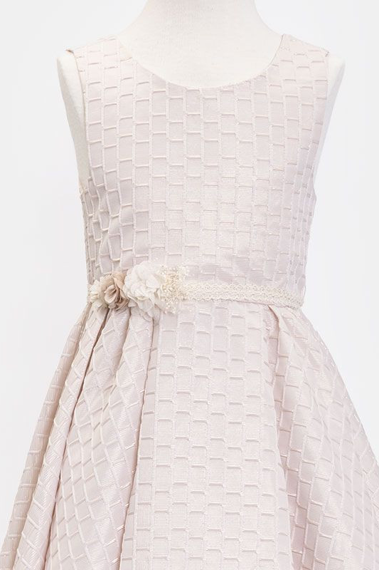 Faixa de renda de algodão com flores e gipsófila combinadas