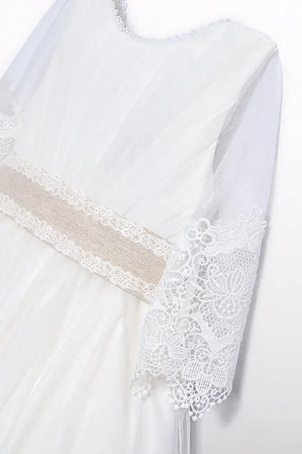 Vestido tule bordado guipura menina