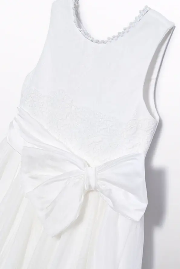 Vestido tule bordado laço menina
