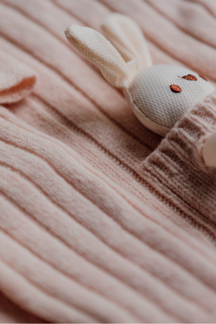 Calça tricotada em lã merino