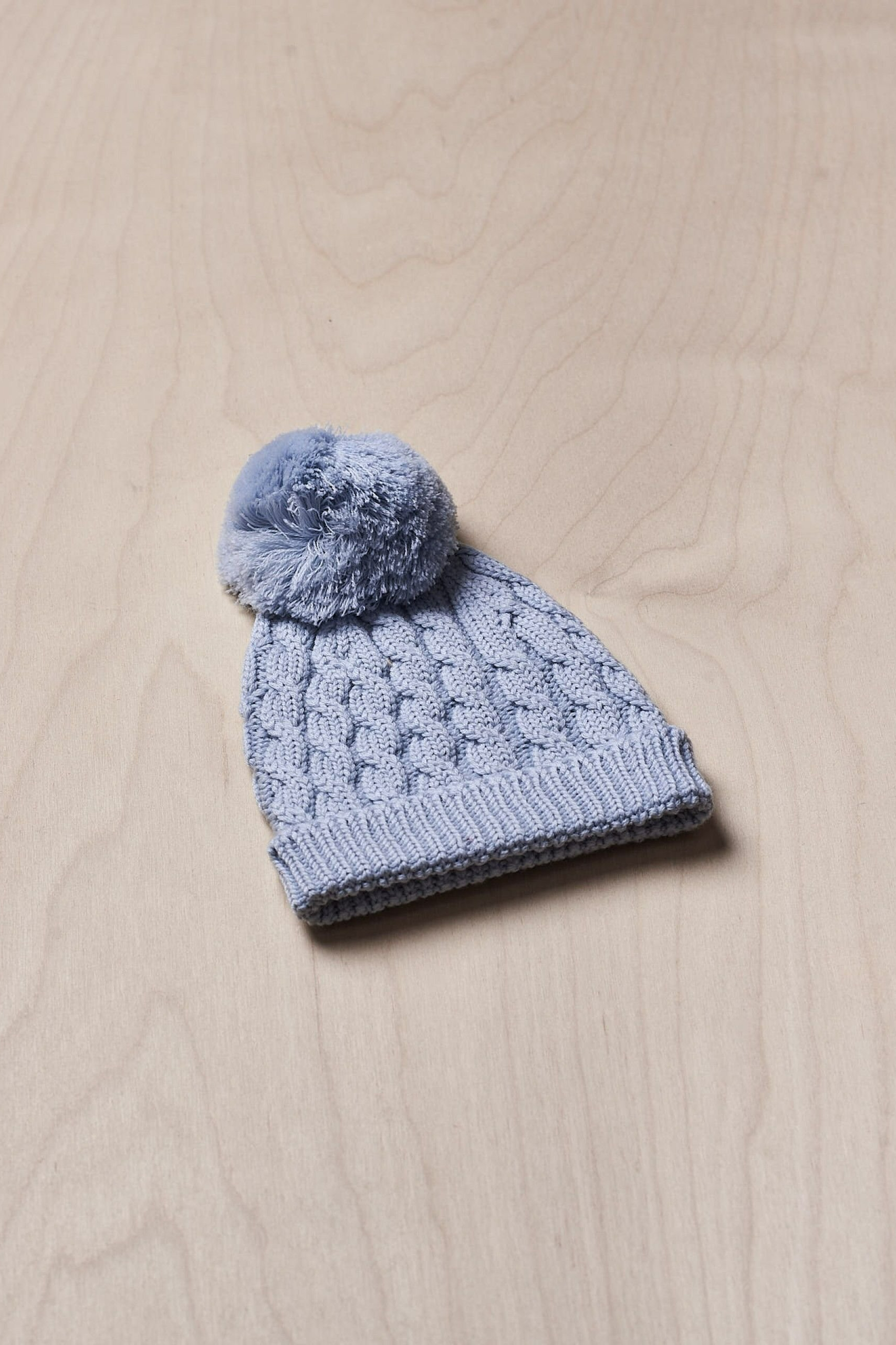 gorro_pompom_azul_.jpg